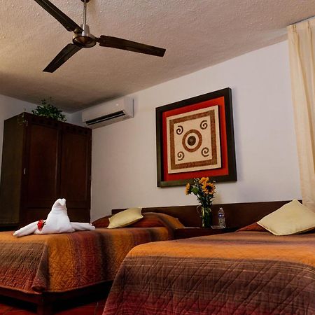 Hotel Los Girasoles Cancun Exterior photo