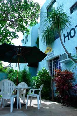 Hotel Los Girasoles Cancun Exterior photo