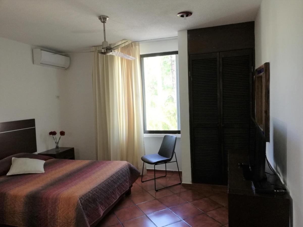Hotel Los Girasoles Cancun Exterior photo