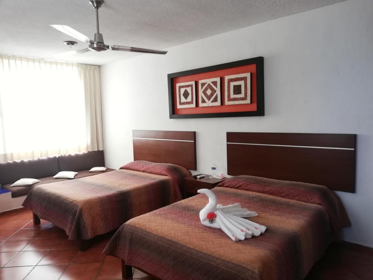 Hotel Los Girasoles Cancun Exterior photo