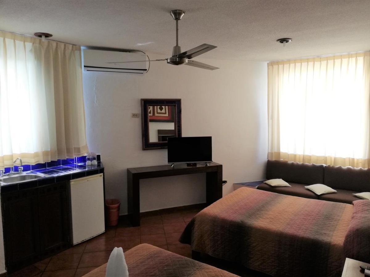 Hotel Los Girasoles Cancun Exterior photo